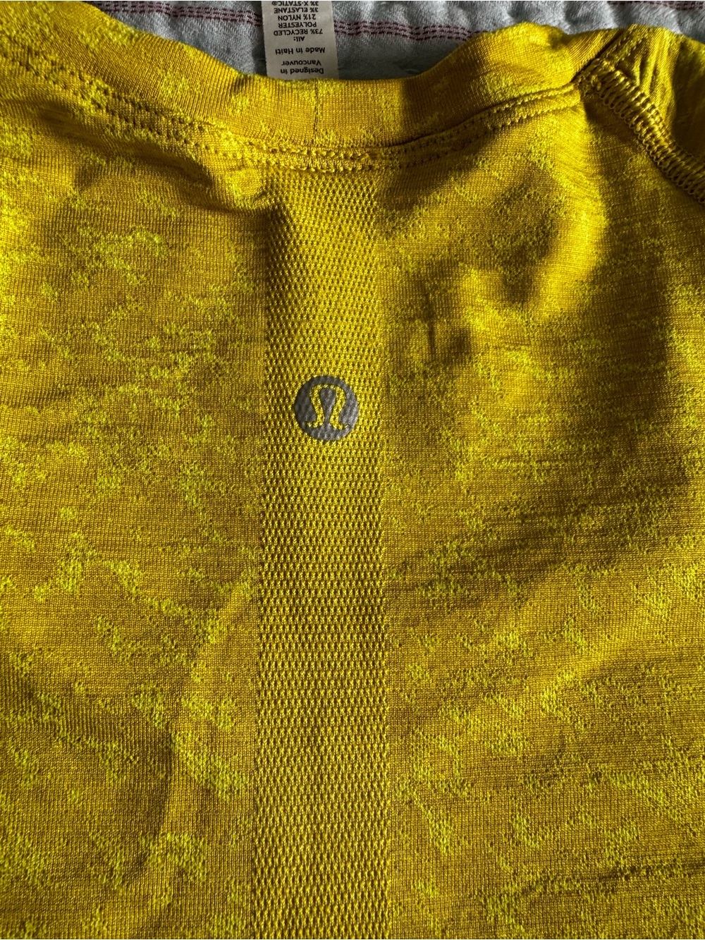 lululemon athletica yellow short-sleeve athletic tee - Picture 7 of 7